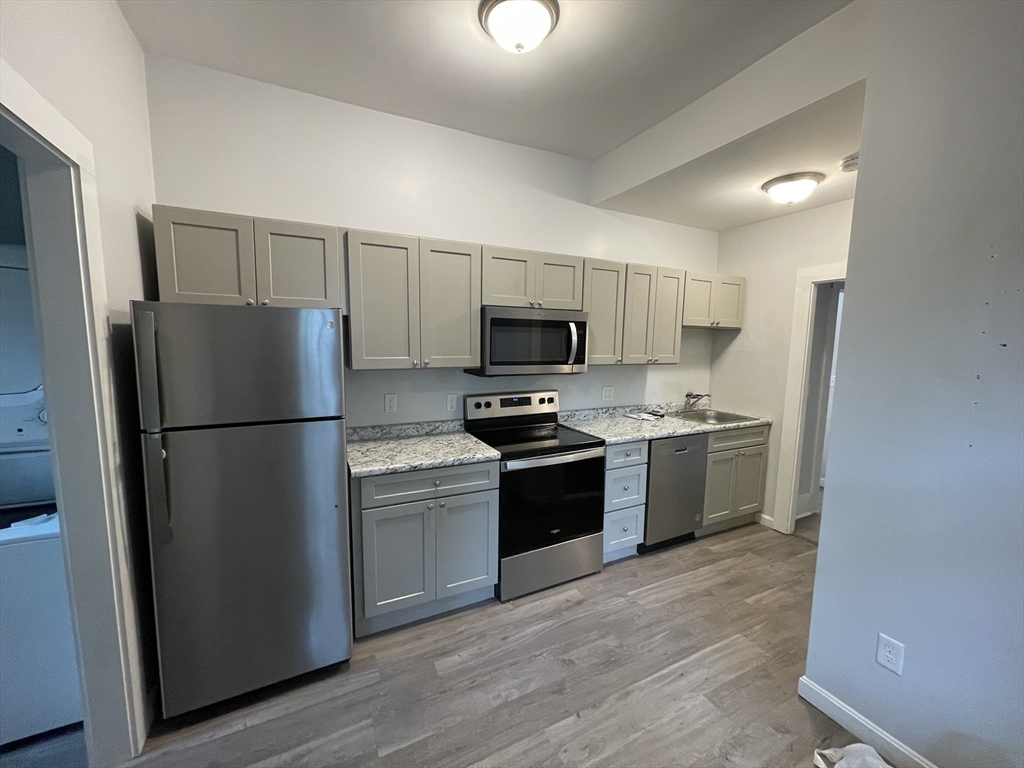 117 Maple St, Gardner