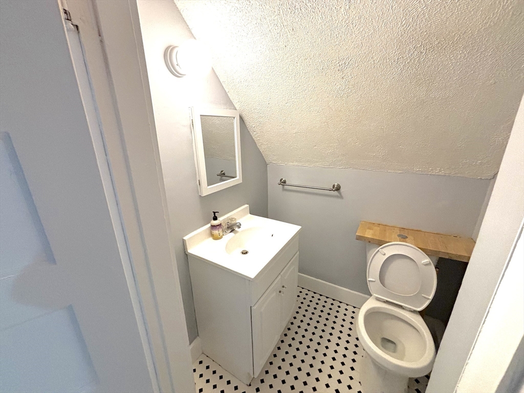 45-47 Ranney St, Springfield