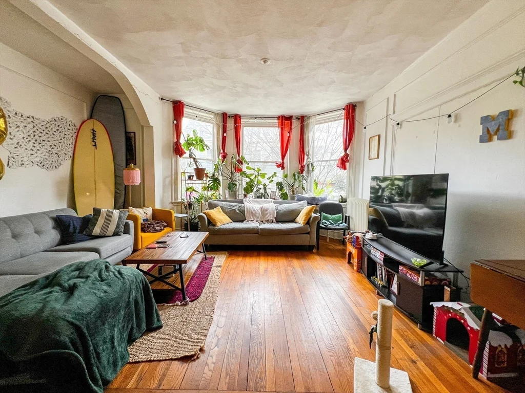 144 Coolidge St, Coolidge Corner