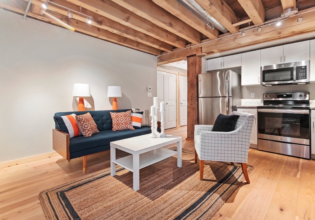 58 13th St, Charlestown