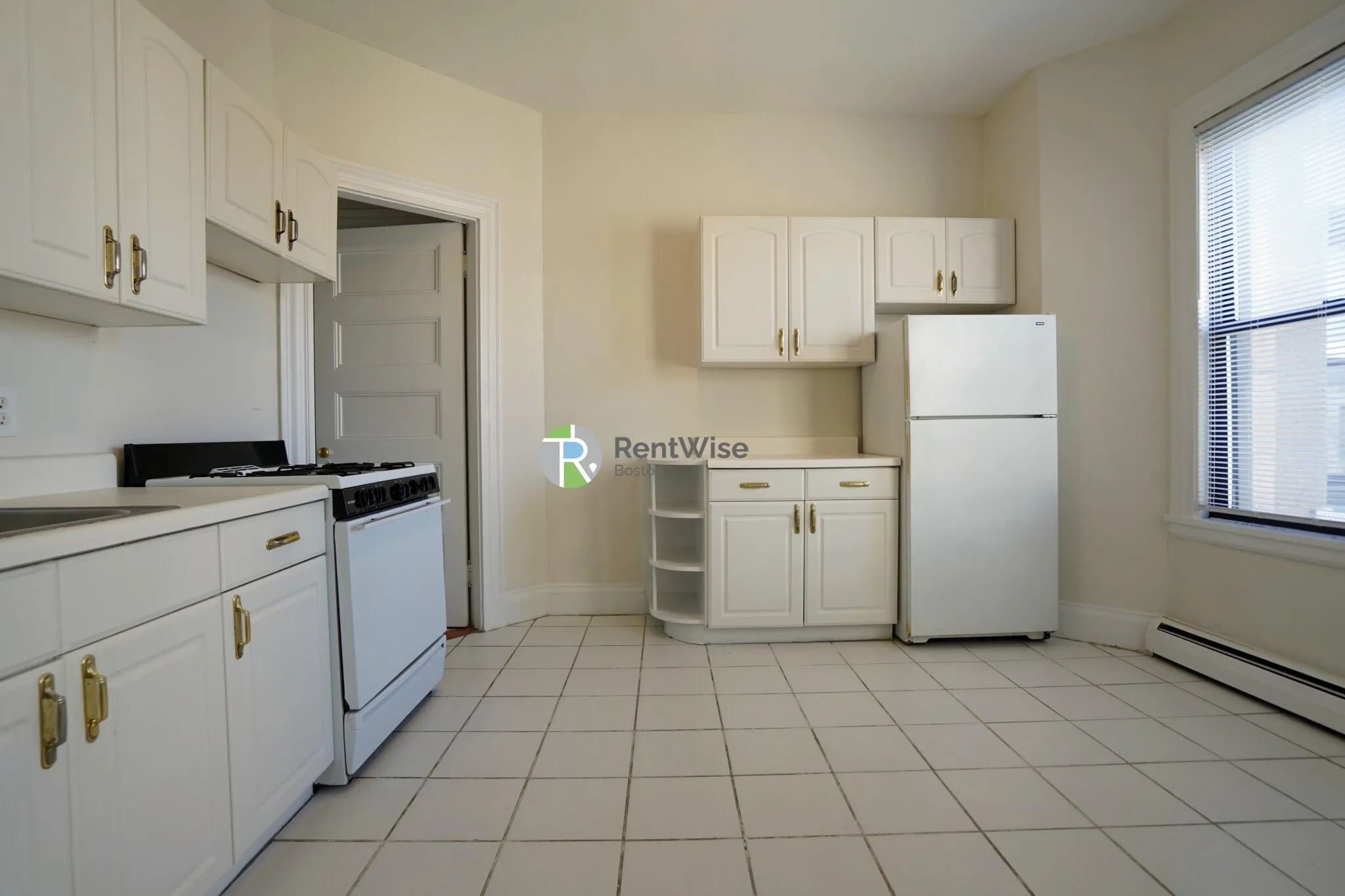 72 Gardner St, Allston