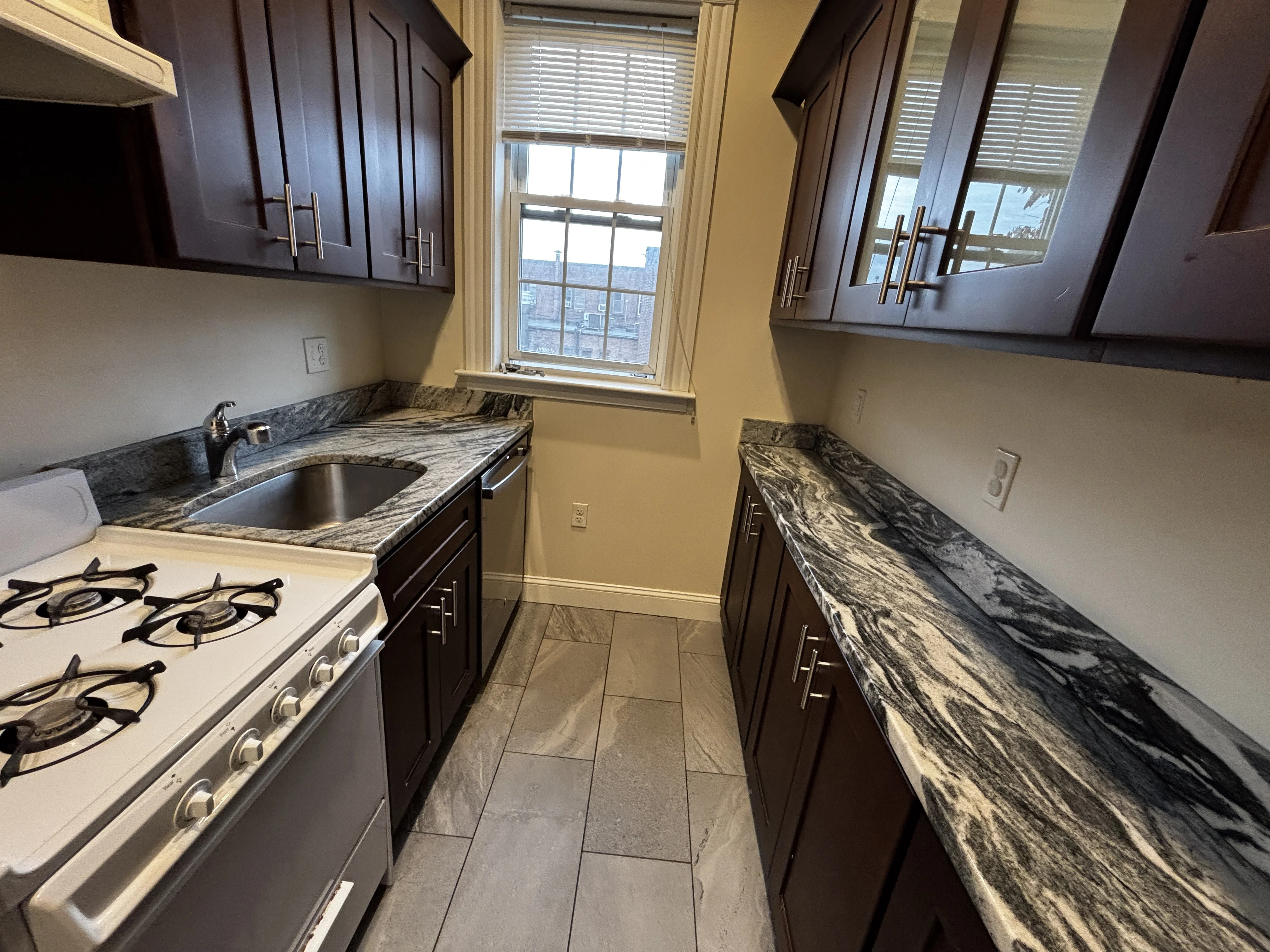 15 Glenville Ave, Allston