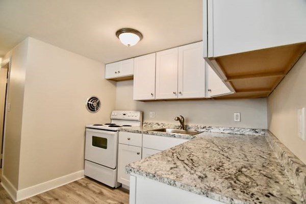 90 E Squantum, North Quincy