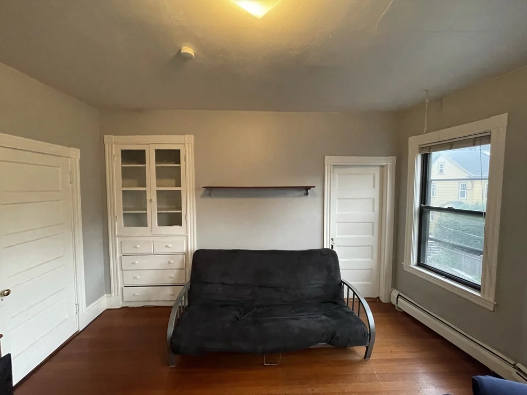 165 Chestnut Ave, Jamaica Plain