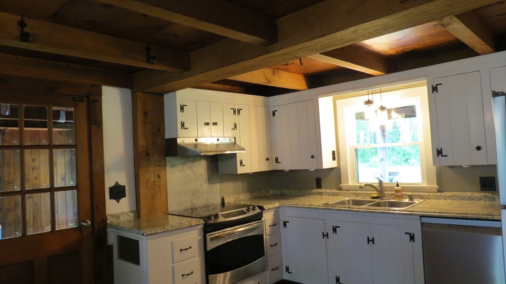 23 Archelaus Pl, West Newbury