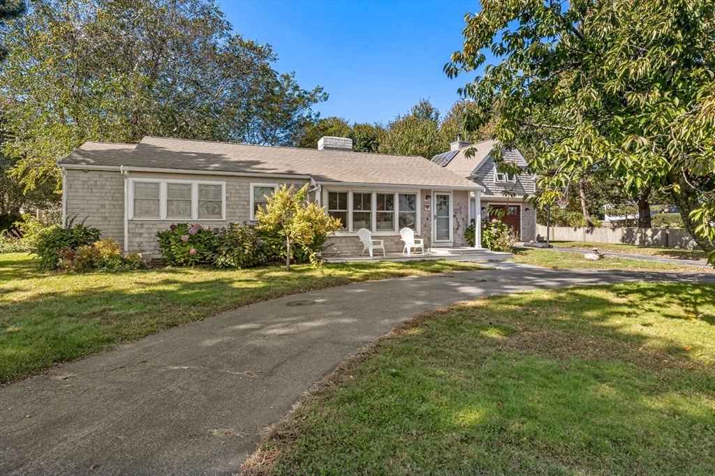 17 Musquashicut Ave, Minot