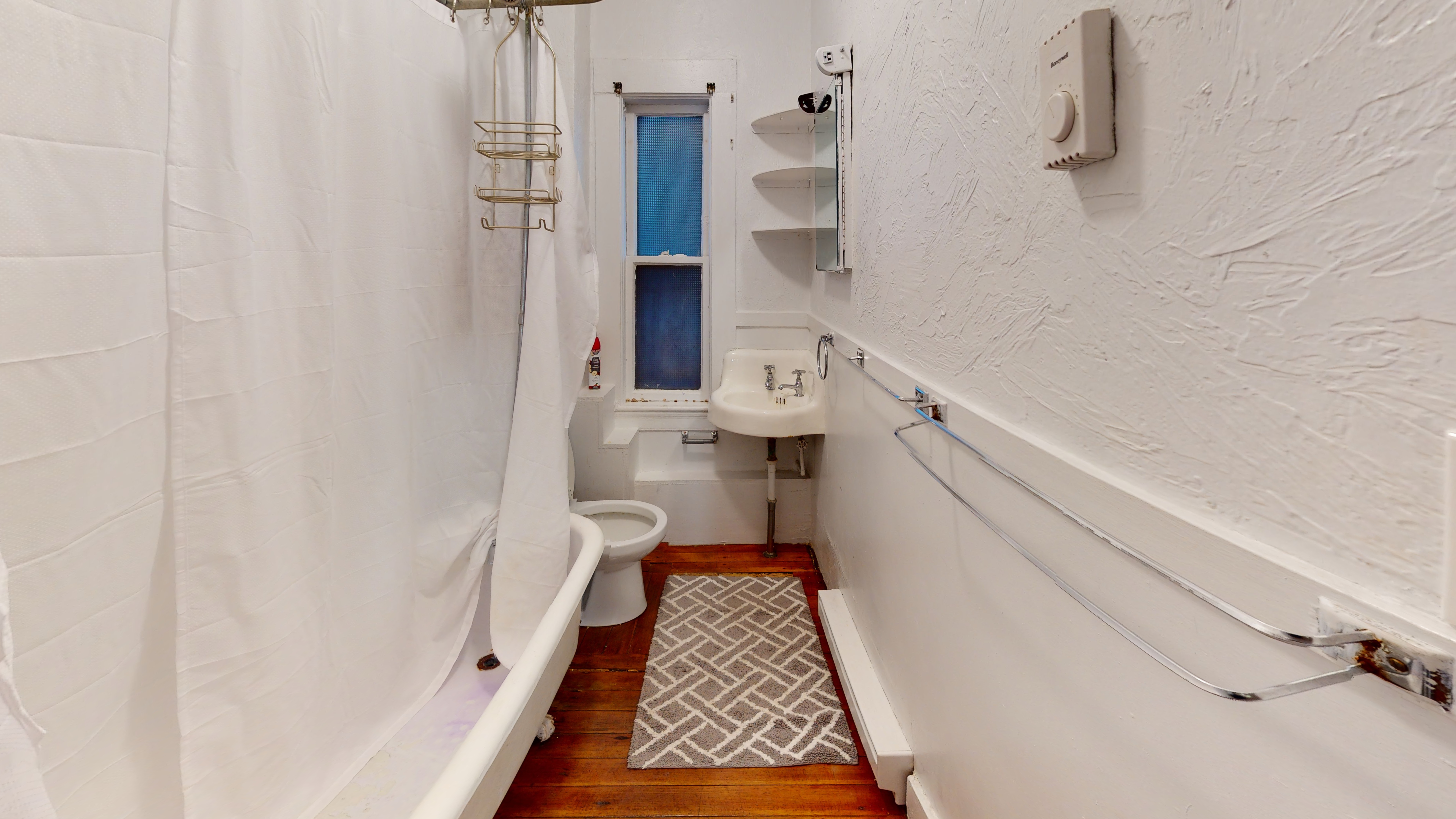 2 split bed, 1 bath apartment for rent at 195 Mount Auburn St Unit 2, West Cambridge — photo 12 of 15