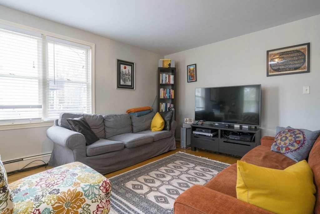 2 bed, 1 bath apartment for rent at 101 Lamartine St Unit 1, Jamaica Plain — photo 15 of 18