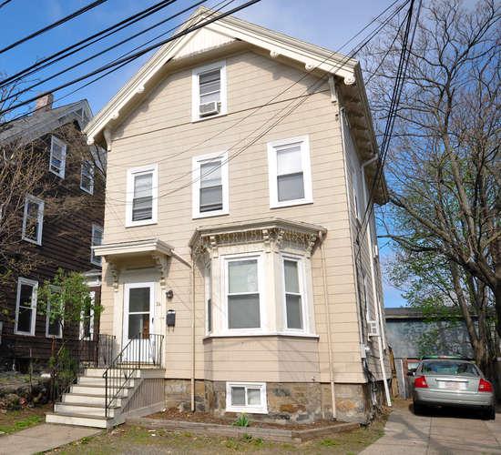 6 bed, 2 bath apartment for rent at 2 Highgate St Unit 1, Allston — photo 1 of 16