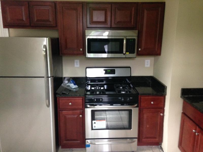 6 bed, 2 bath apartment for rent at 2 Highgate St Unit 1, Allston — photo 10 of 16