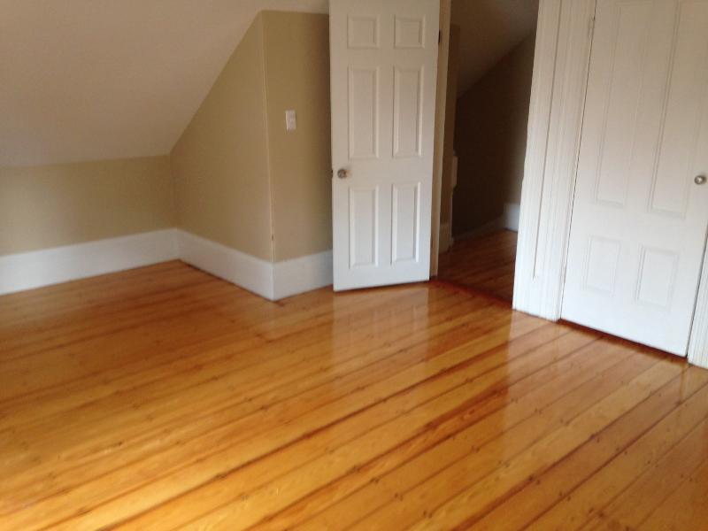 6 bed, 2 bath apartment for rent at 2 Highgate St Unit 1, Allston — photo 13 of 16