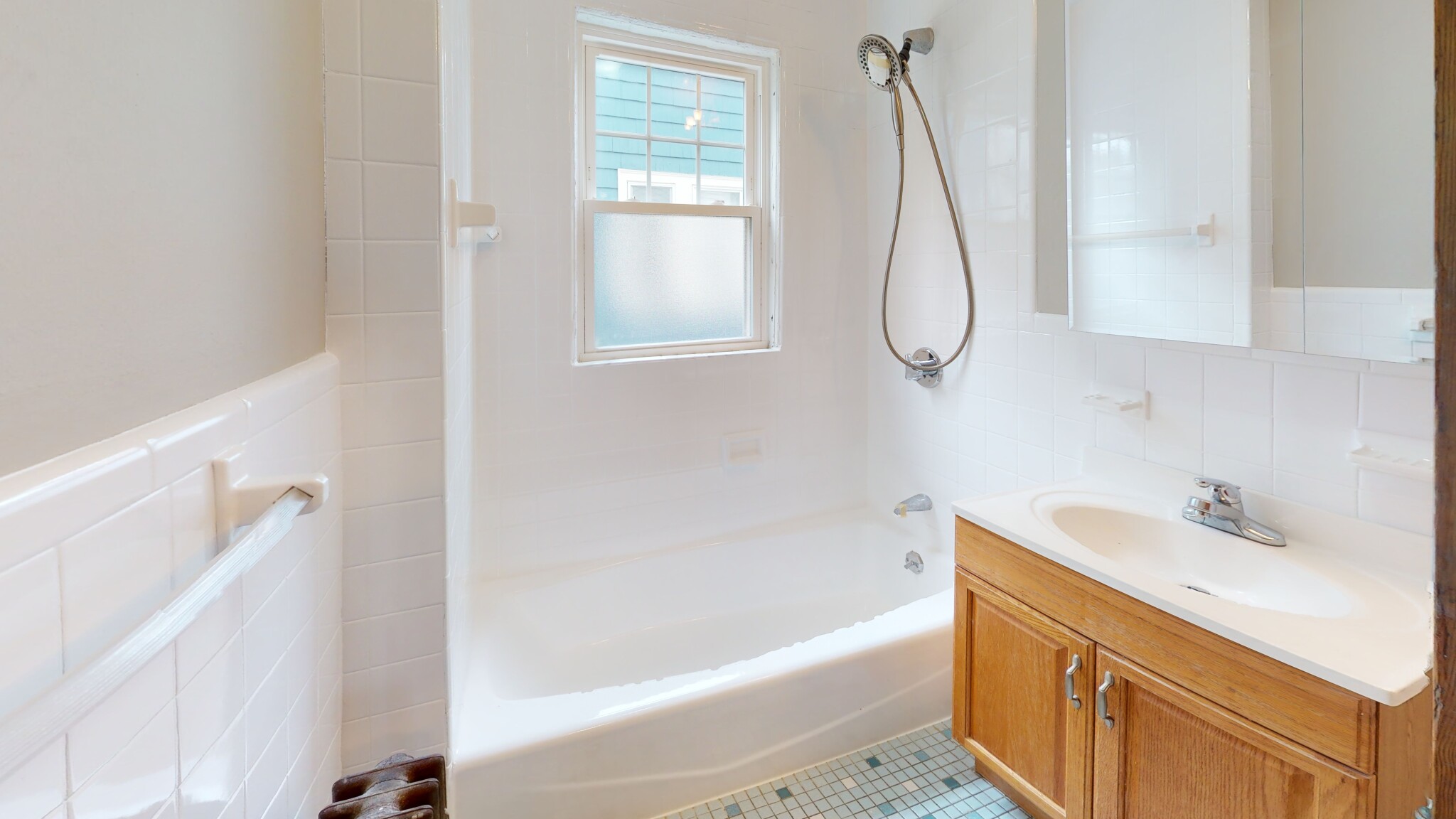 65 Sterling St, West Somerville