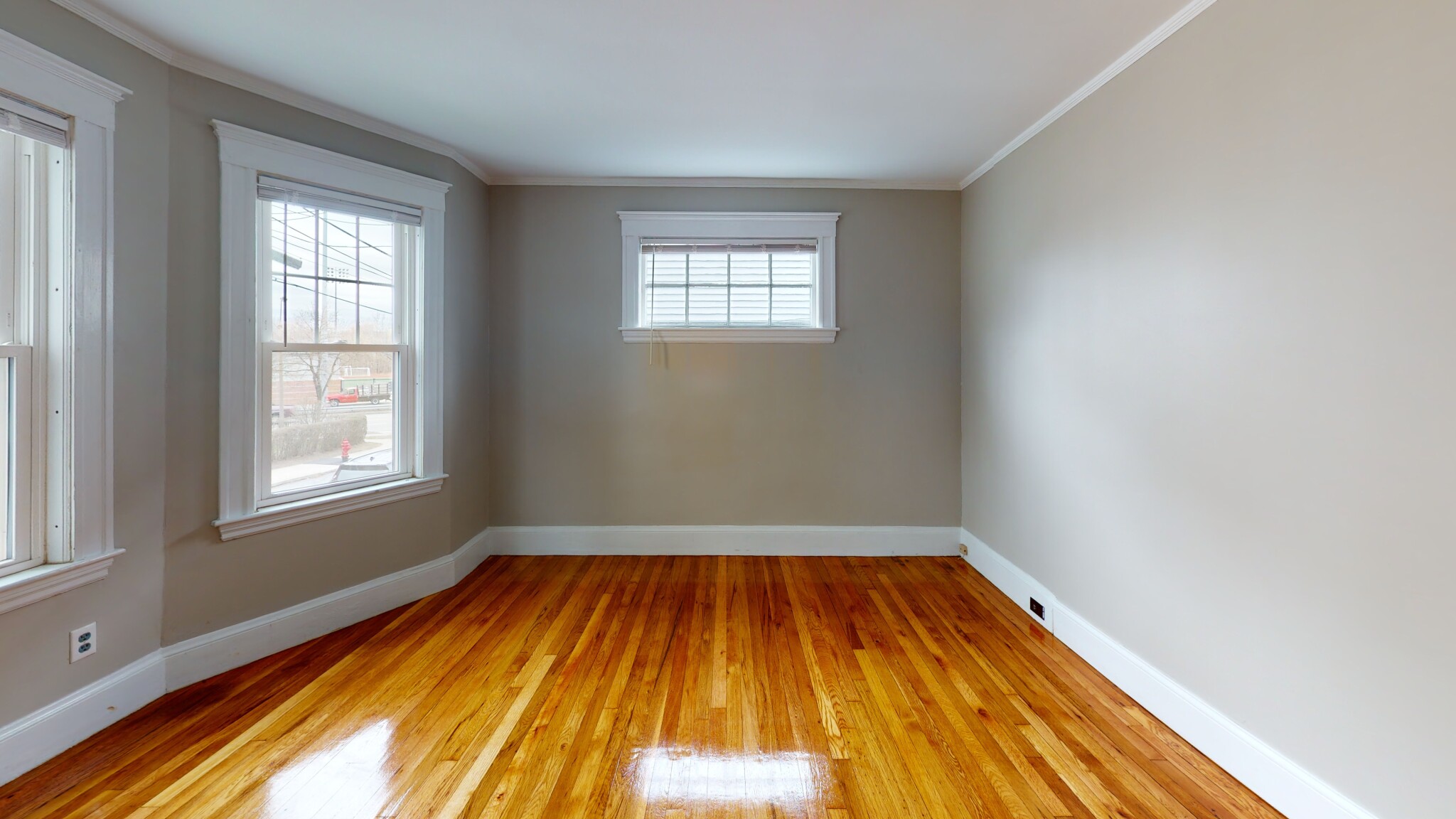 65 Sterling St, West Somerville