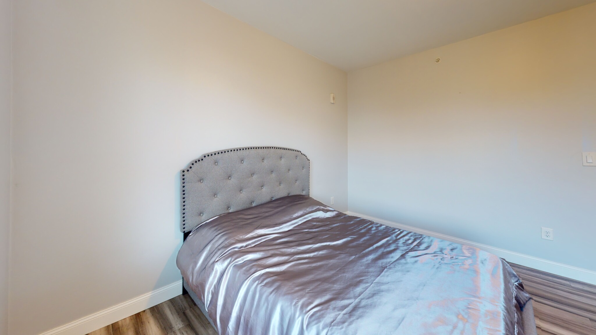 3 bed, 3 bath apartment for rent at 70-72 Beechcroft St Unit 2, Brighton — photo 5 of 11