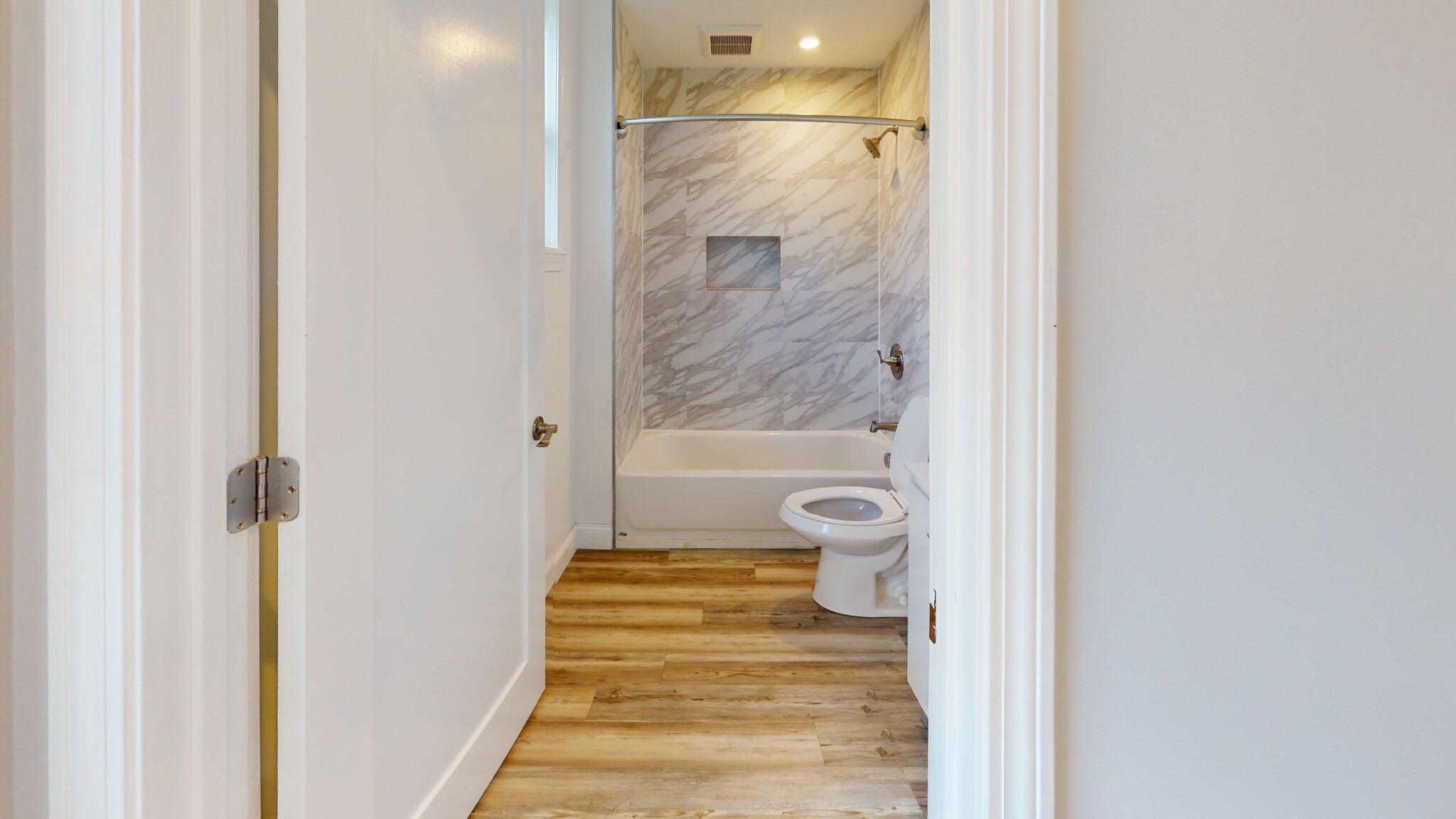 3 bed, 3 bath apartment for rent at 70-72 Beechcroft St Unit 2, Brighton — photo 8 of 11