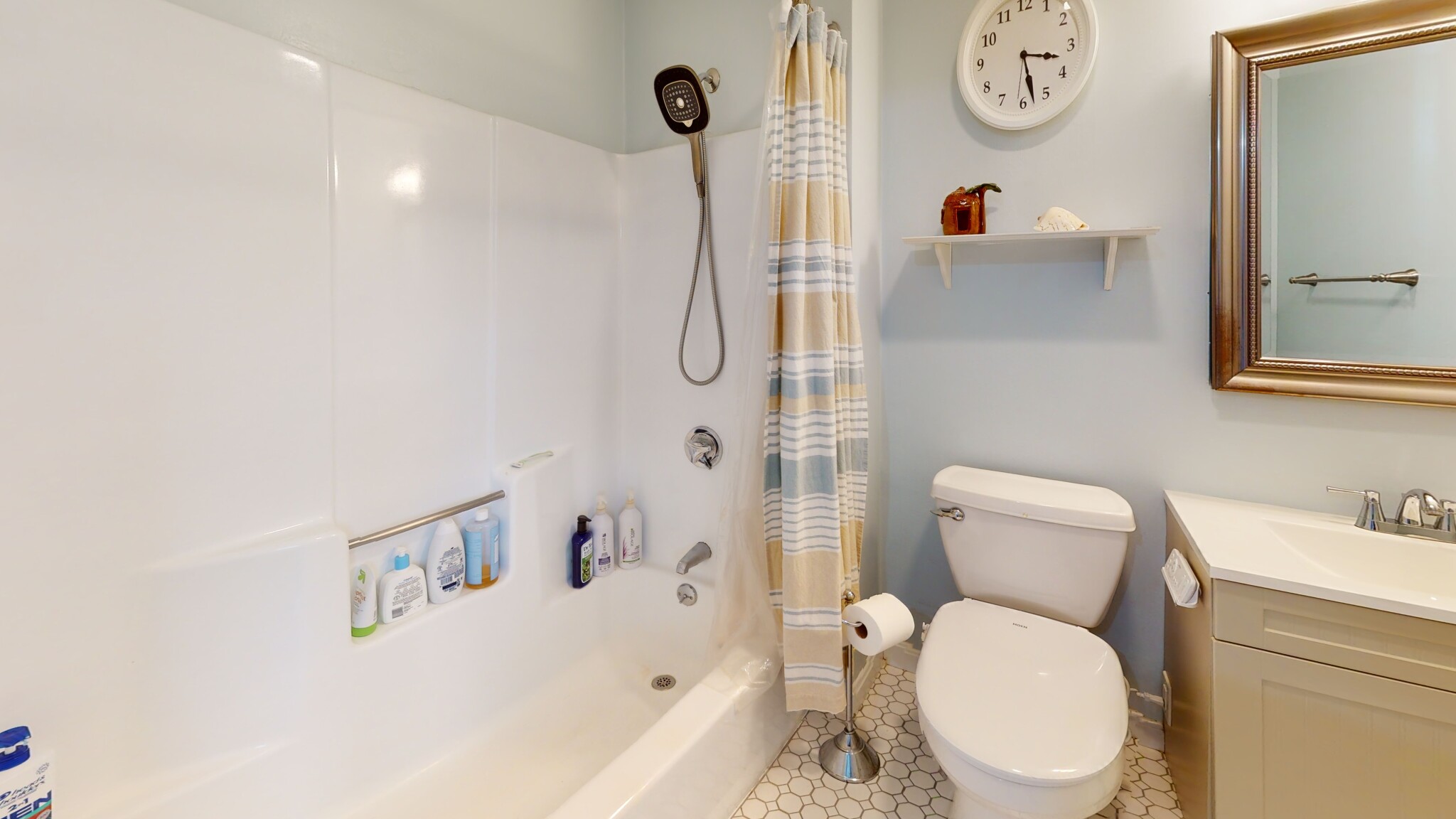 1 bed, 1.5 bath apartment for rent at 14-16 Portsmouth St Unit C, Lower Allston — photo 8 of 10