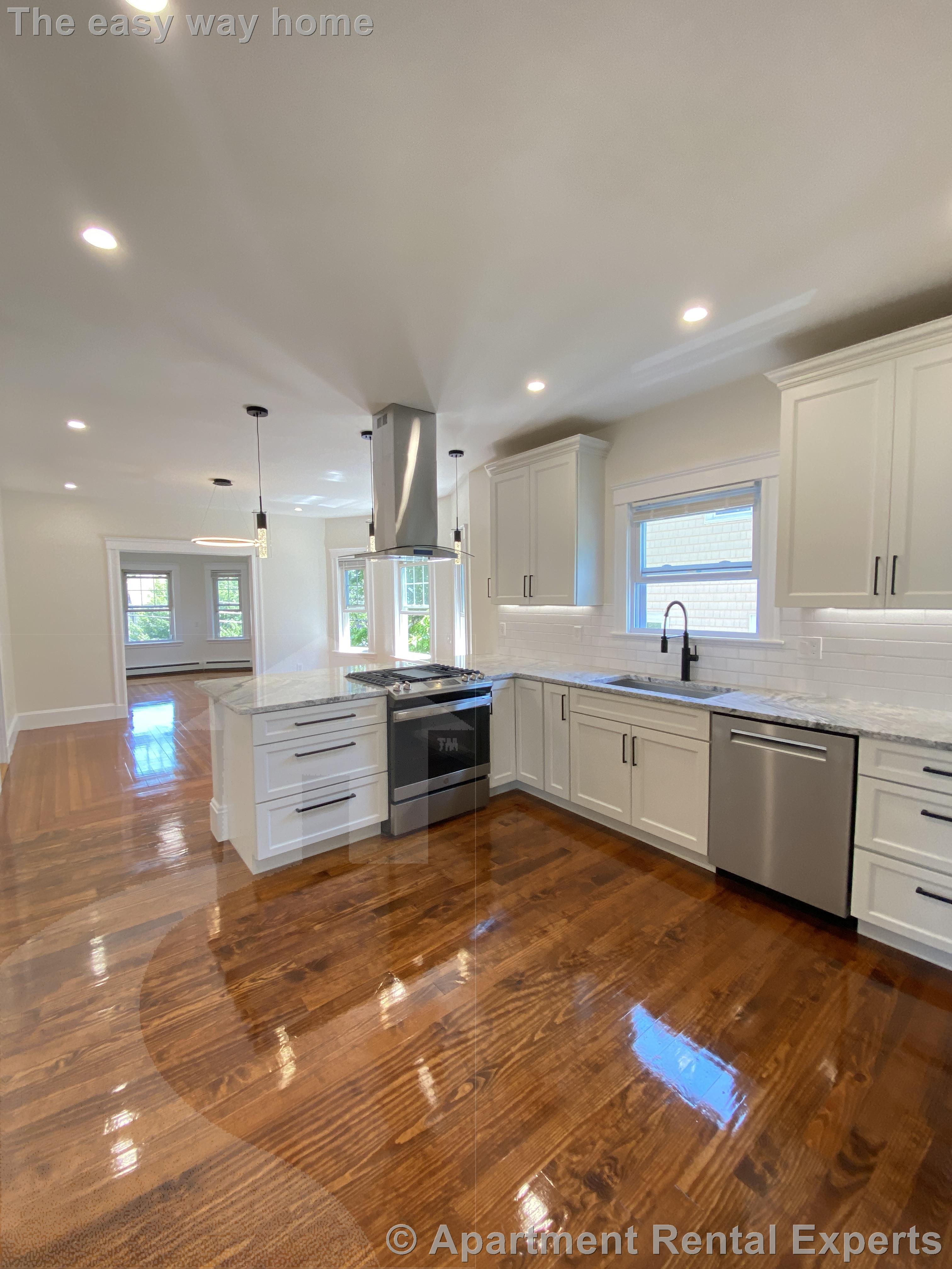 126 Winsor Ave, Watertown Center