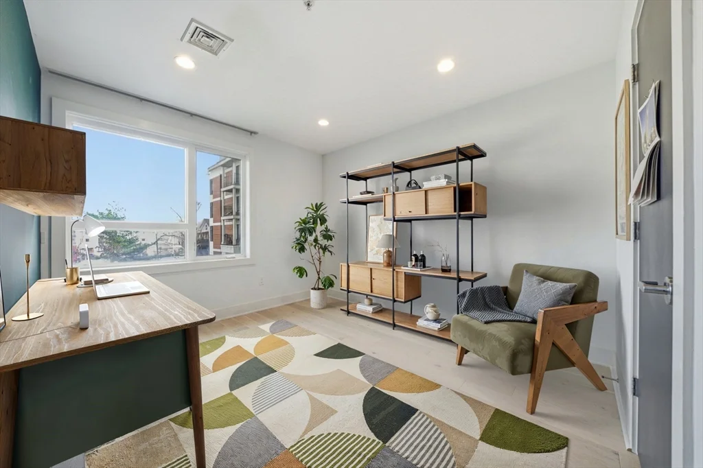 533 Cambridge St, Allston