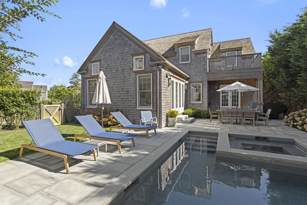 13A Gingy Ln, Nantucket