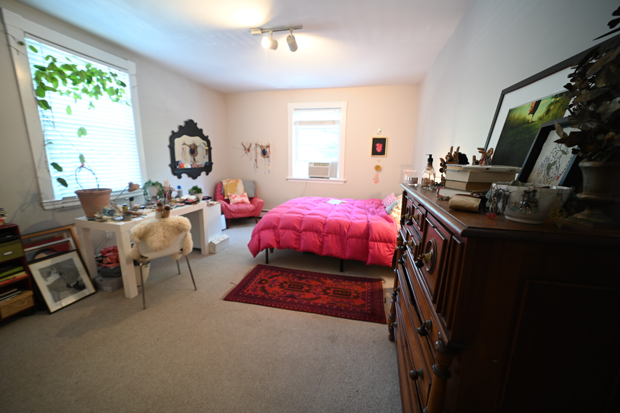 1722 Beacon St, Washington Square