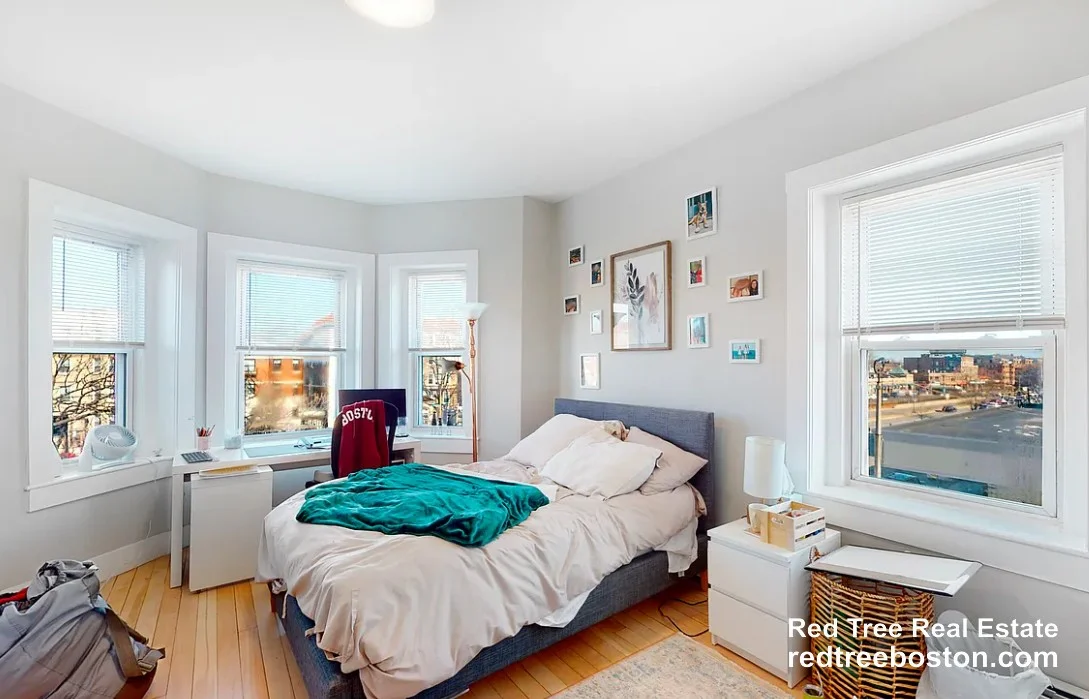 1284 Commonwealth Ave, Allston