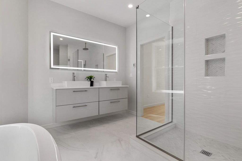 6 Claflin Rd, Aspinwall Hill