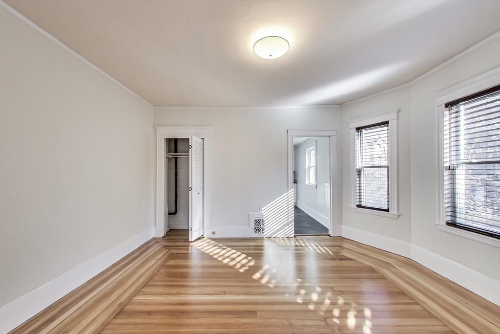 183 Powder House Blvd, West Somerville