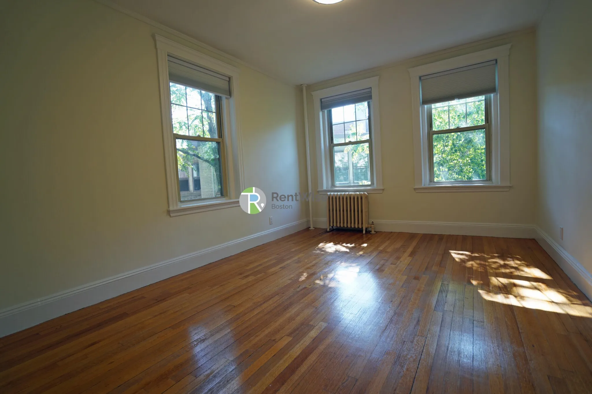 1848 Commonwealth Ave, Brighton