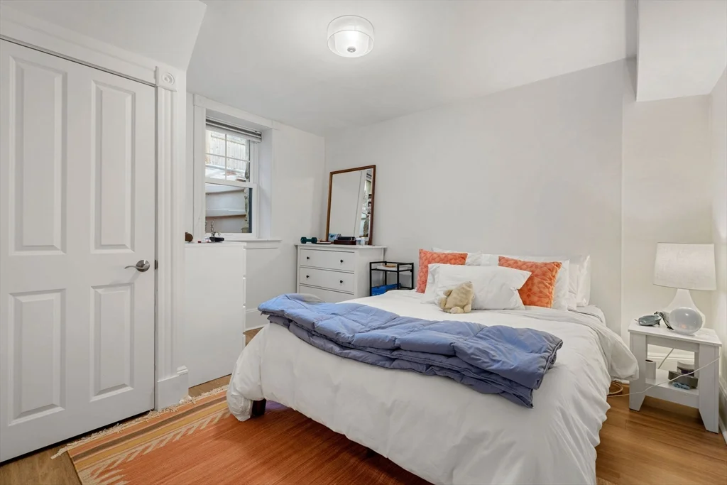 18 Wyman St, Arlington