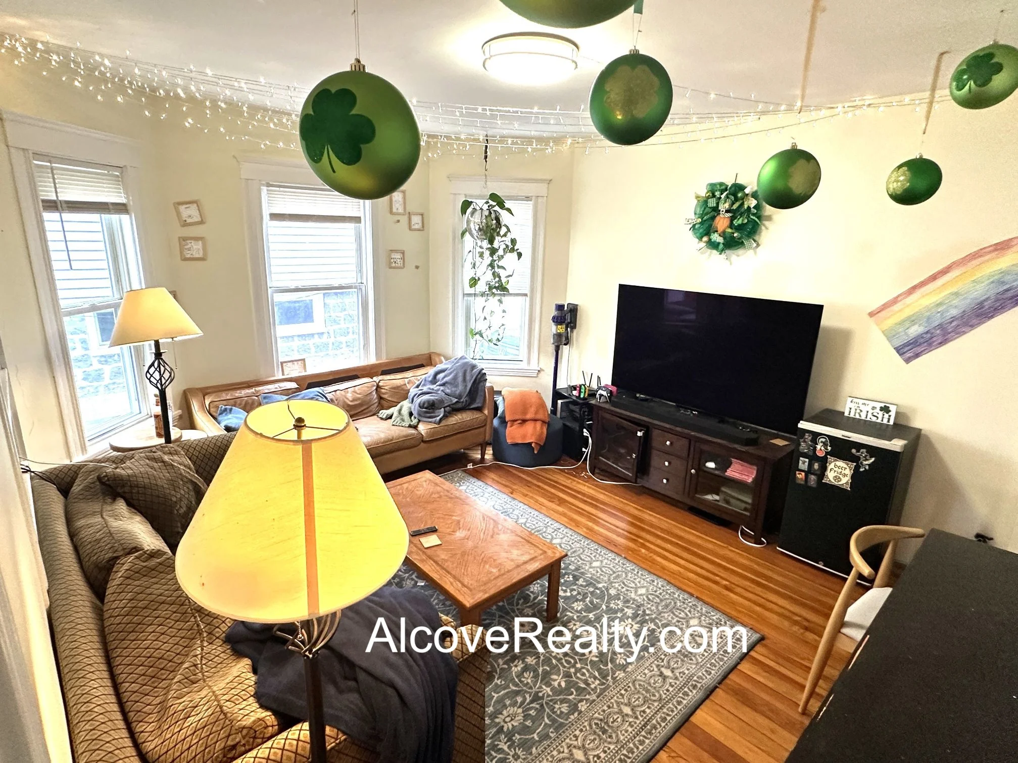 47 Mason St, Tufts