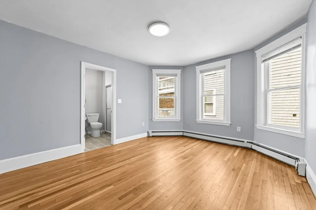 516 Washington, Brighton