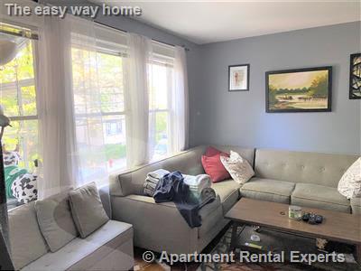 35 Irvington Rd, Tufts