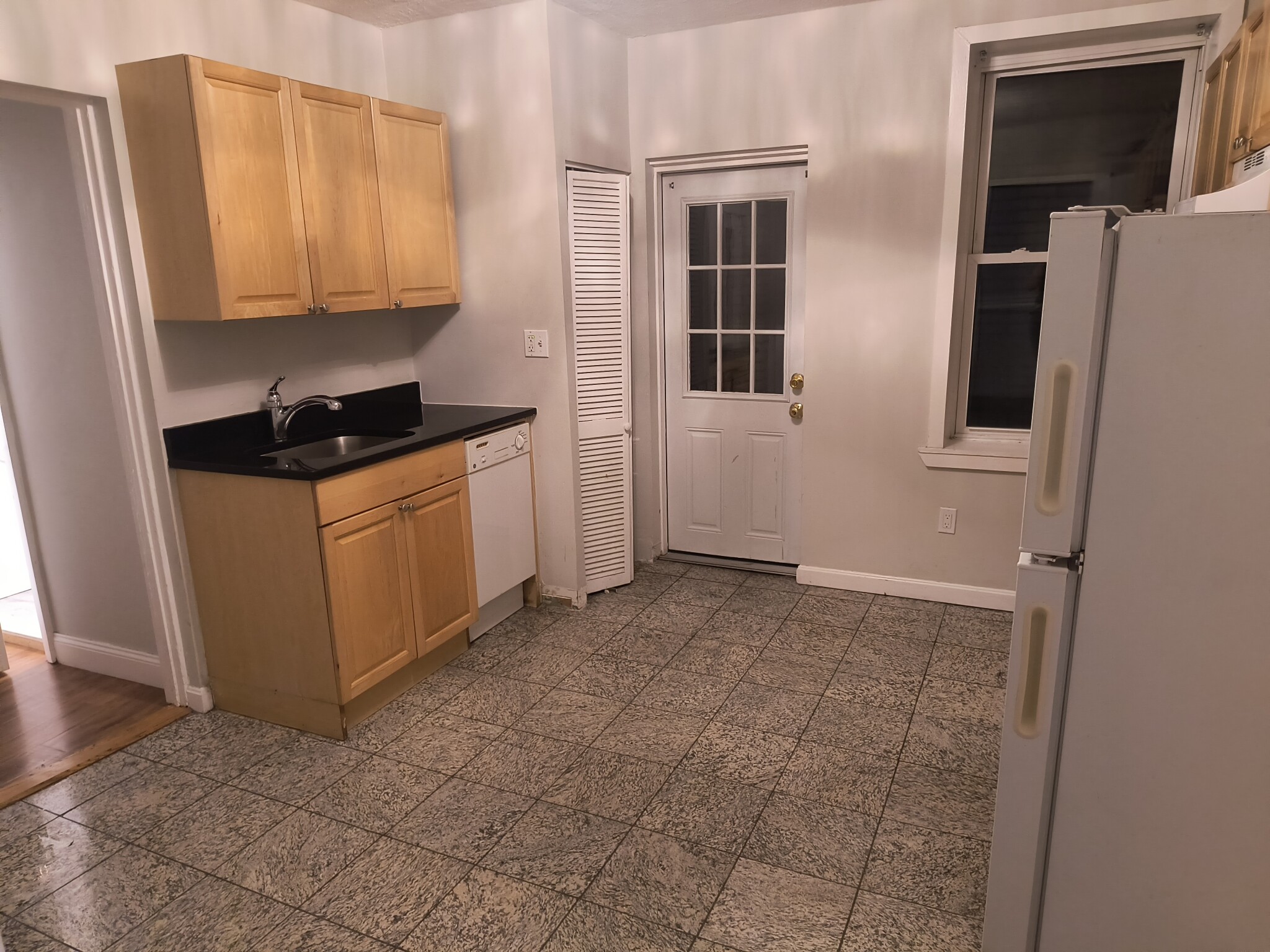 220 Hanover St, North End