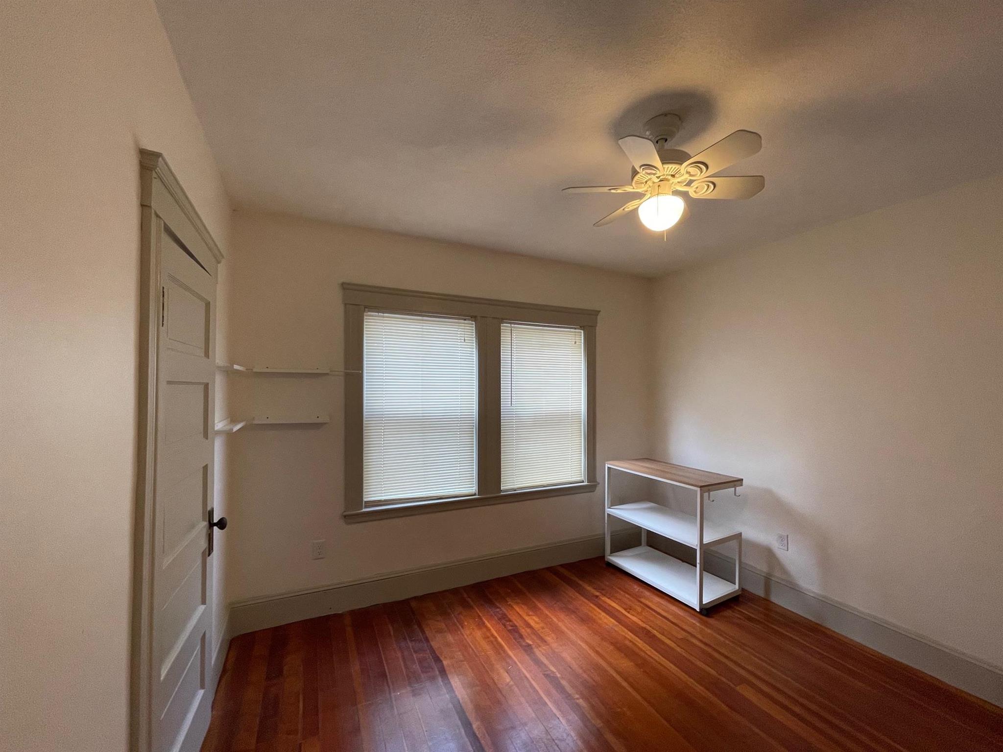 11 Benton Rd, South Medford