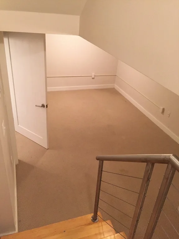 72 Hamilton St, Cambridgeport