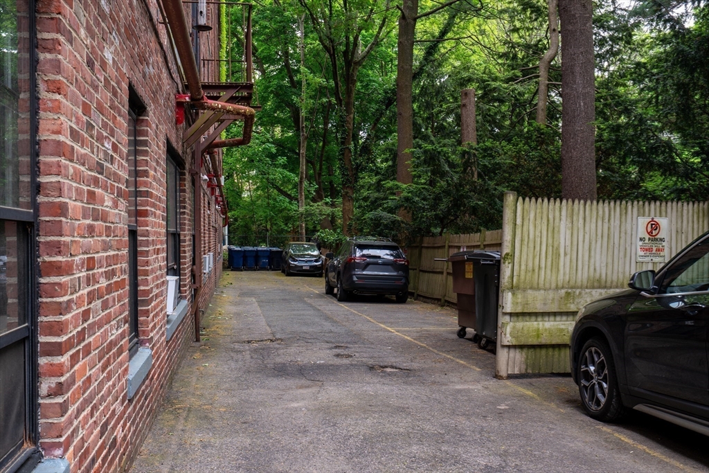 50 Follen St, Neighborhood Nine