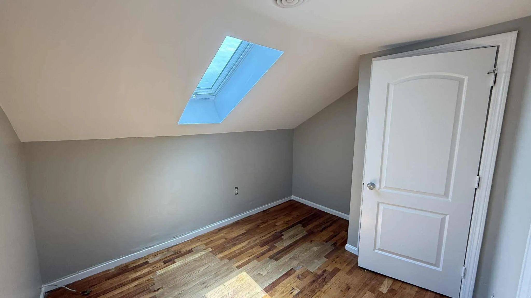 38 Forest St, Roxbury