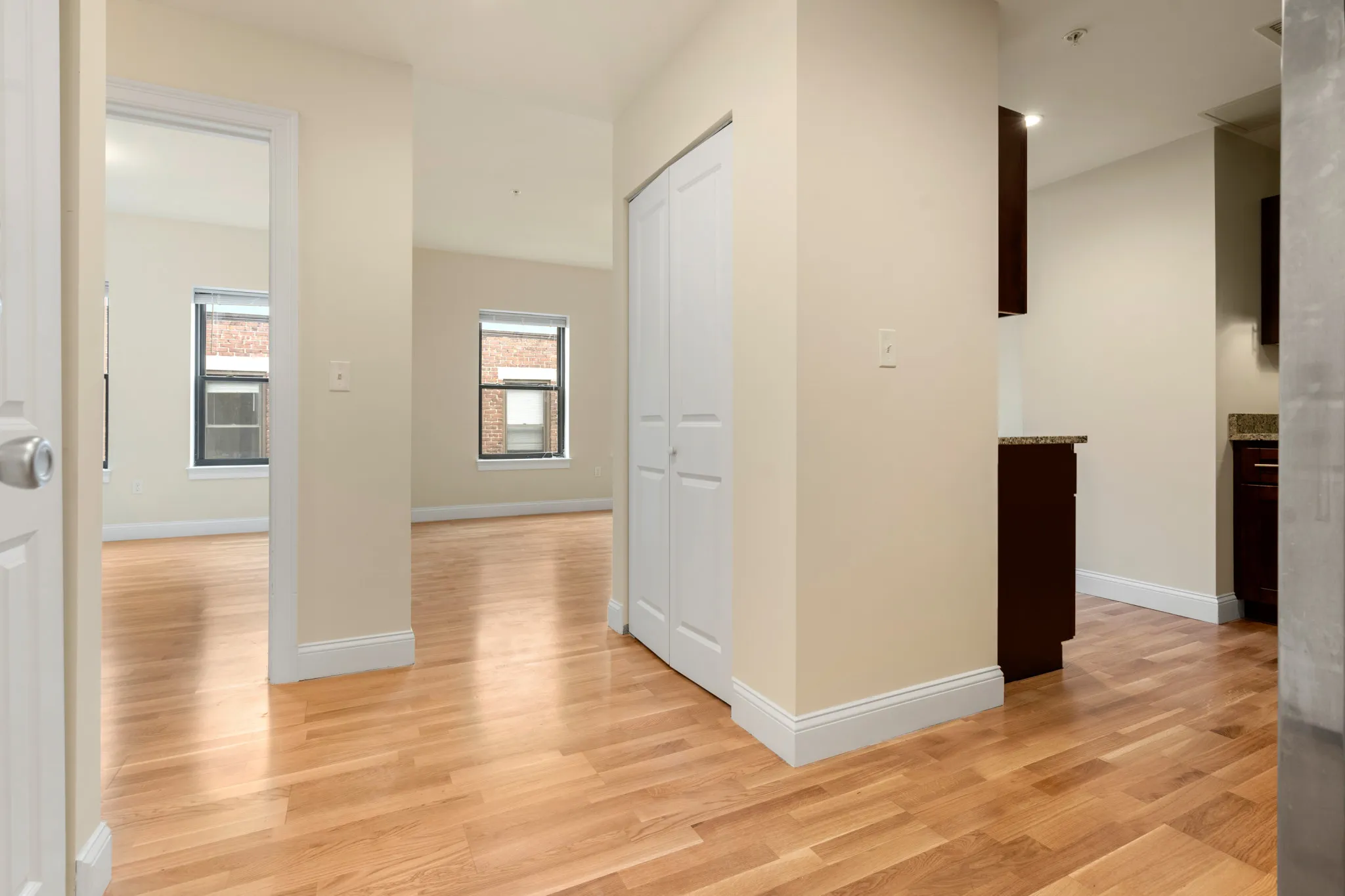 16 Peterborough St, Fenway