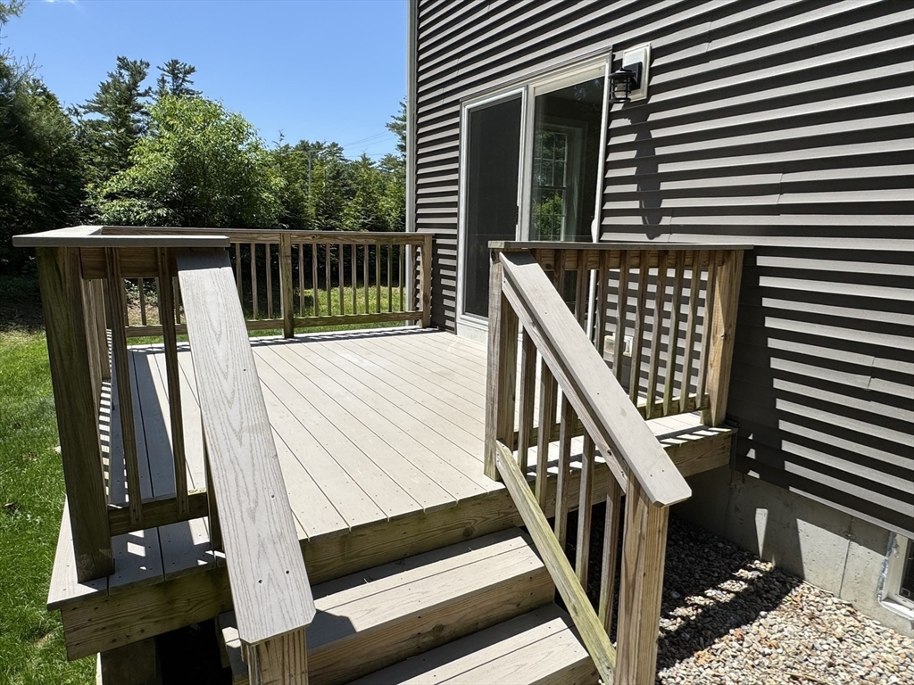 59 Wenham Rd, Carver