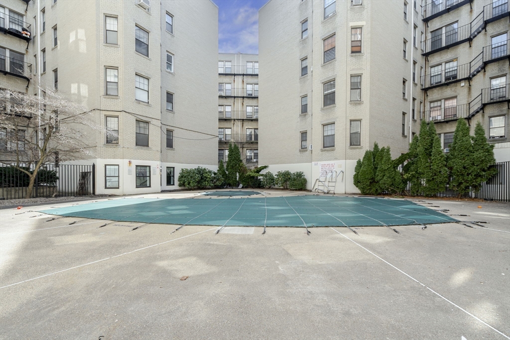 2 Sutherland Rd, Brighton