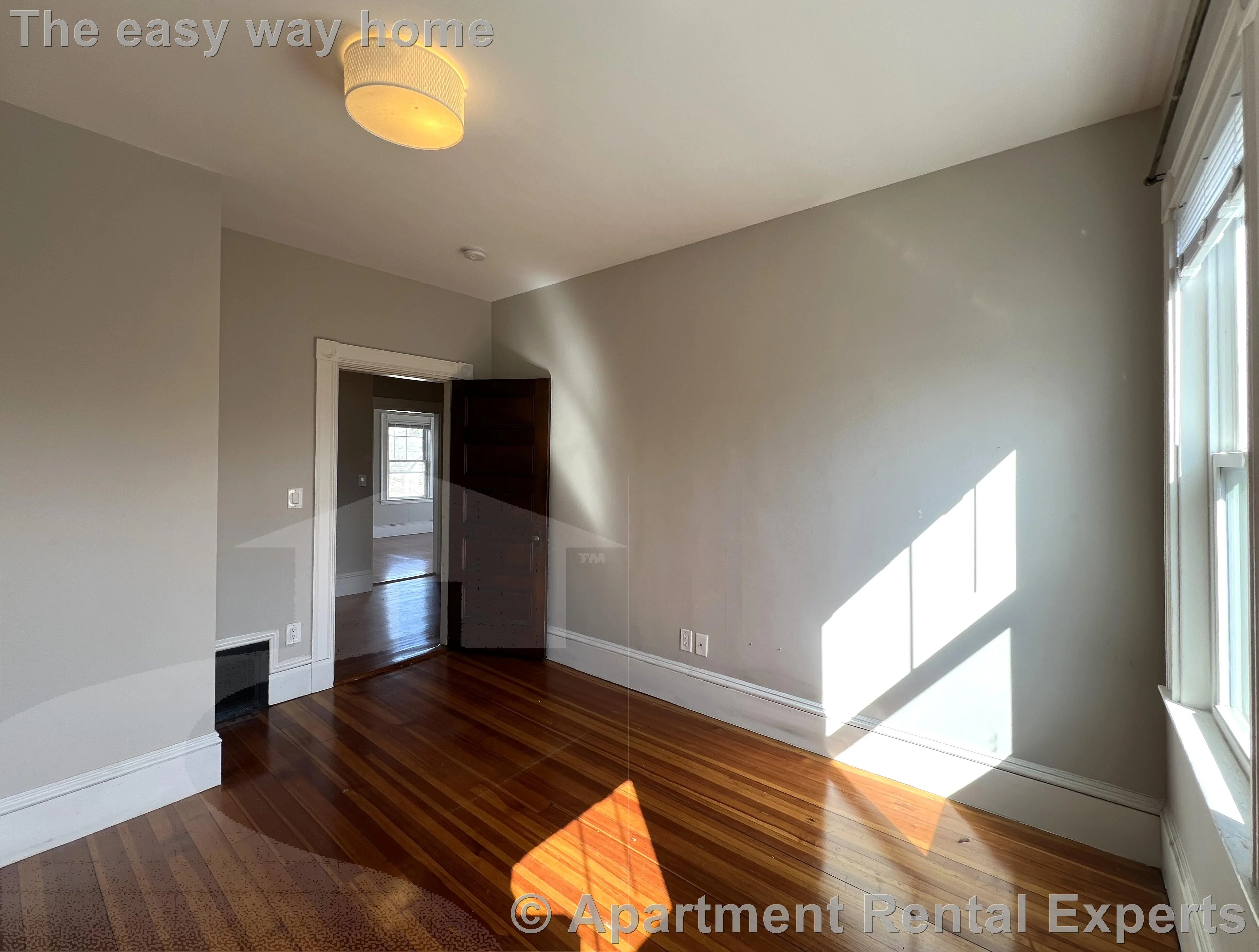 107 Oxford St, Porter Square