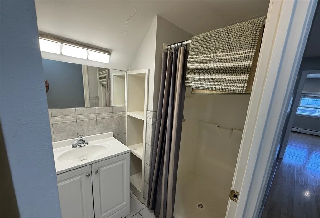 20 Benton Rd, Tufts University