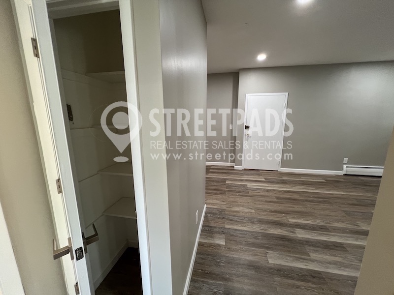 50 Evergreen St, Jamaica Plain