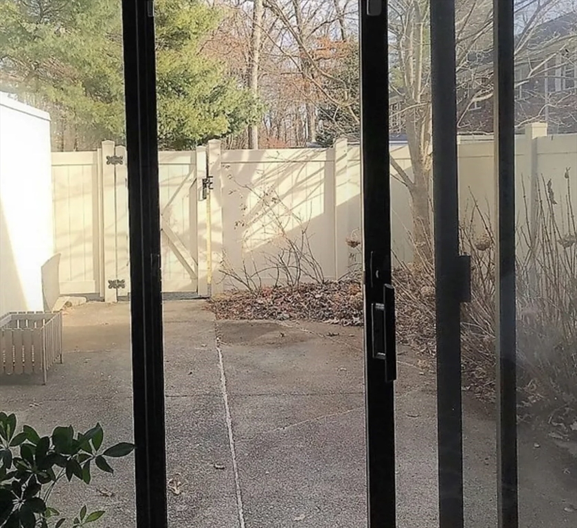 504 Windsor Dr, Framingham