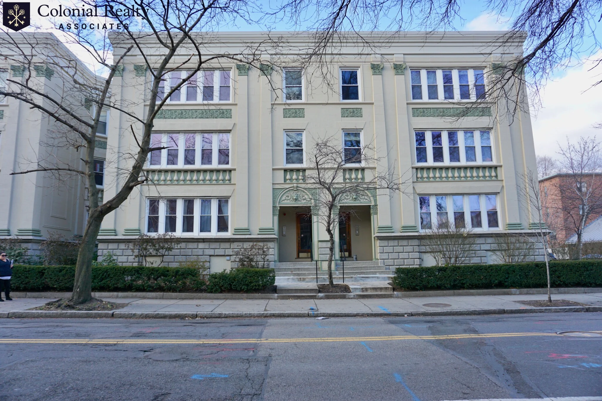 318 Saint Paul St, Brookline