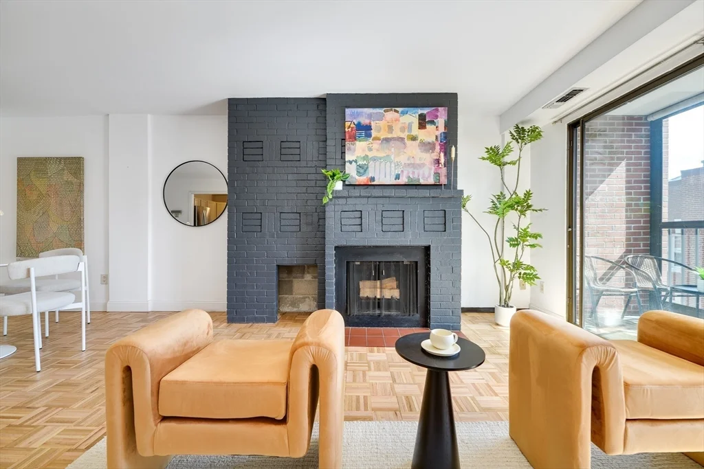 1580 Massachusetts Ave, Neighborhood Nine