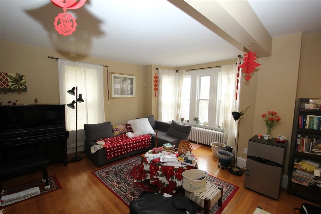 24 Arlington Rd, Woburn