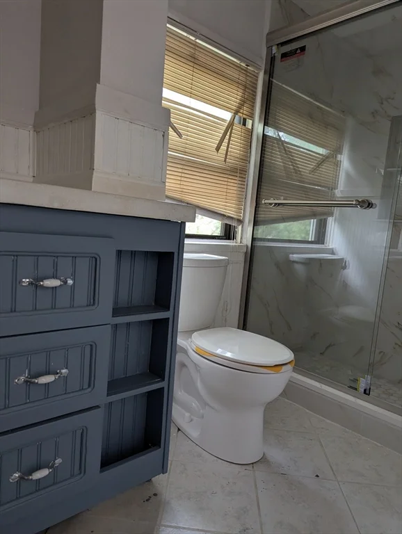 144 Lake Shore Dr, Weymouth