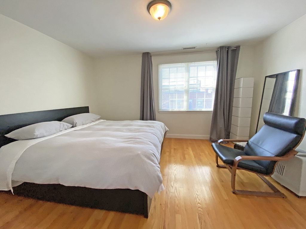 86 Chapel St, Nonantum