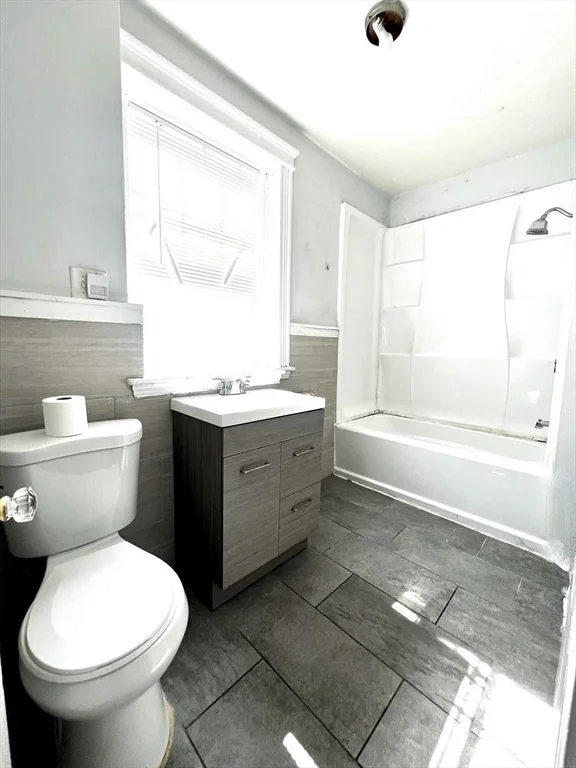 76 Babcock St, Coolidge Corner